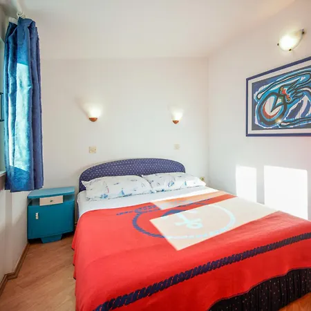 Appartamento Plavi By Interhome